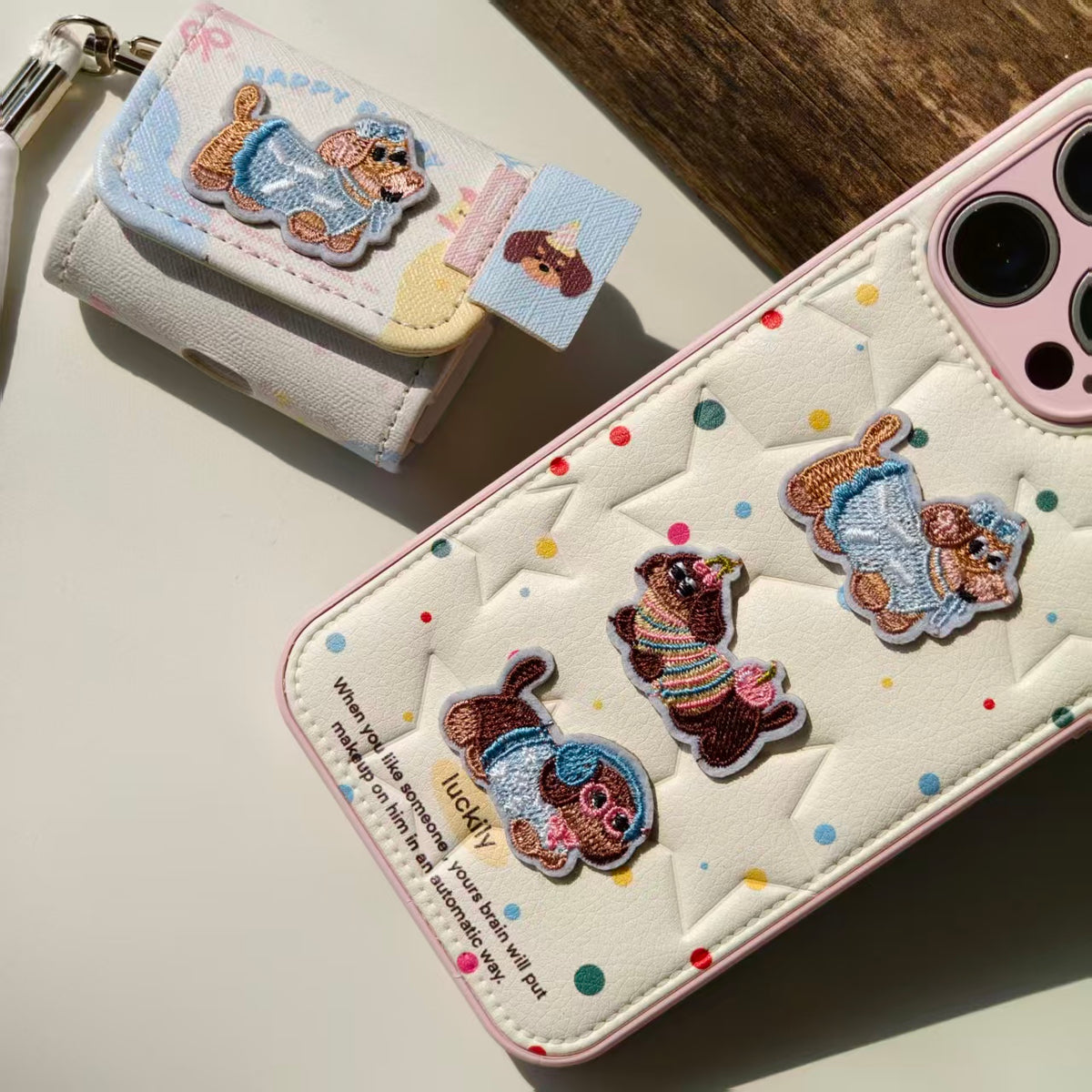 Cute Embroidered Dachshund Leather iPhone Case & AirPods Case Set | 2026 Trending Kawaii Dog Phone Cover for iPhone 12-17 Pro Max | AirPods 1/2/3/Pro | Retro Aesthetic Wristlet Strap